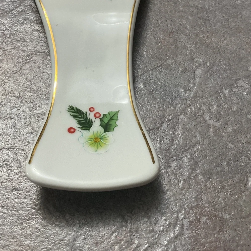 Royal Norfolk Spoon Rest with Festive Floral Design